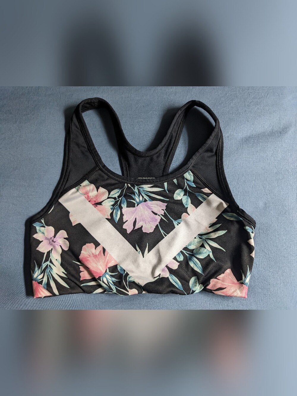 Bundle Of VS Sports Bras - Picture 6 of 10